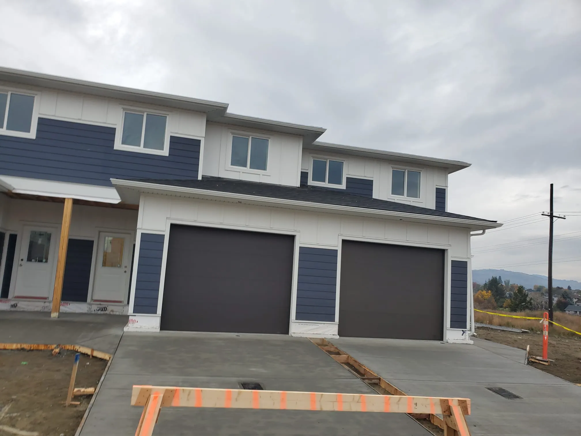 James Hardie siding profile installation by Hunter Exteriors